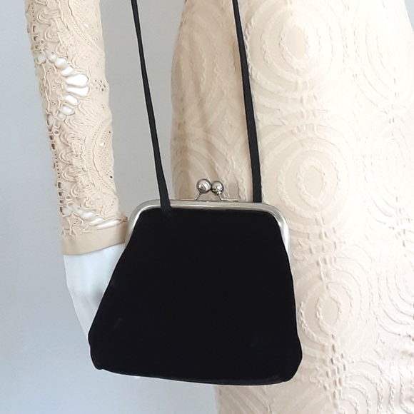 Nine West Handbags - NINE WEST Black Velvet Classy Evening Kiss Lock Crossbody Bag